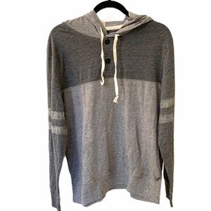 American Eagle Button Gray Long Sleeve